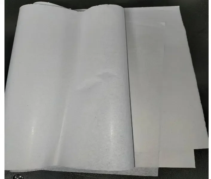 CARTA VELINA BIANCA / NERA 100% RICICLATA - immagine 2