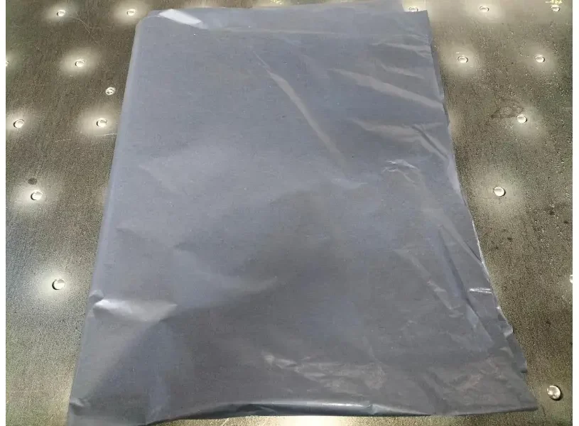 CARTA VELINA BIANCA / NERA 100% RICICLATA - immagine 3